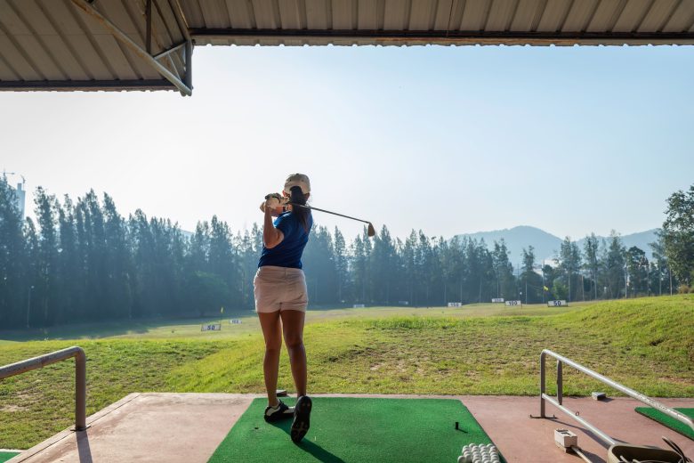 3 Tips for Hitting Balls at the Driving Range