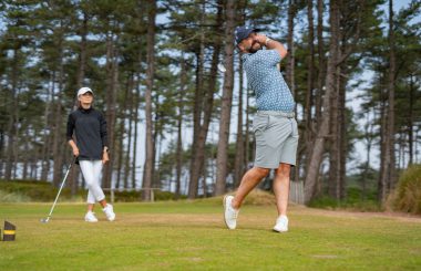 Peter Finch hitting tee shot