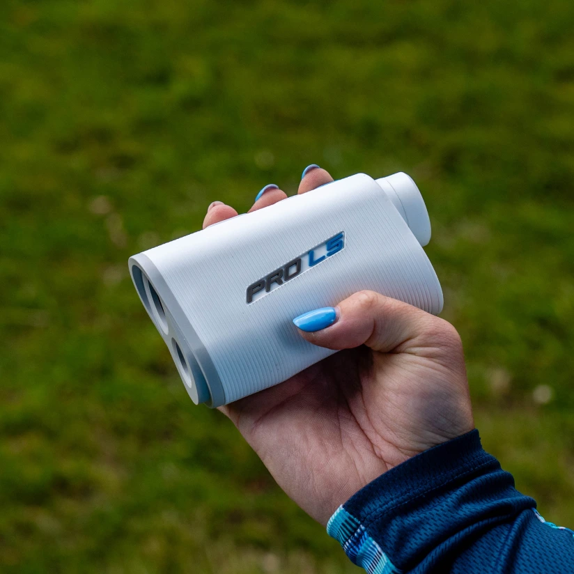 Shot Scope PRO L5 rangefinder in hand