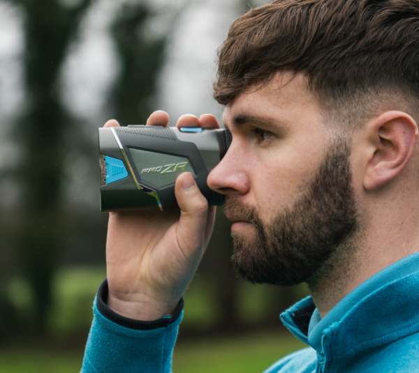 Male golfer using PRO ZR rangefinder